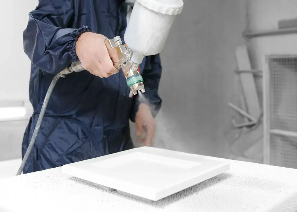 verniciatura spruzzo cucina laminato