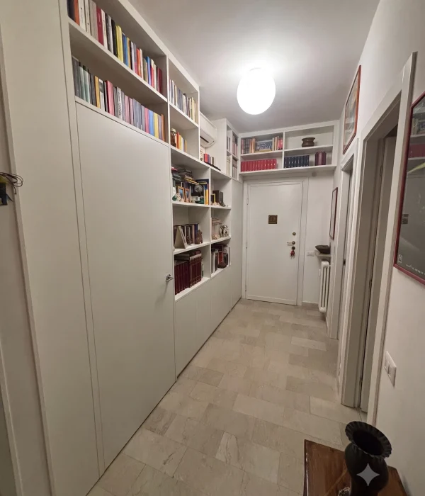 libreria angolare su misura milano